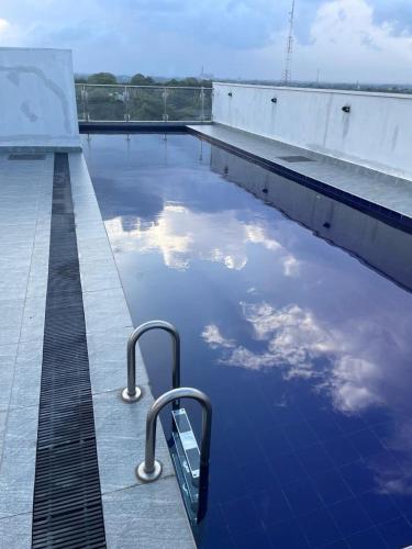 Apartment in Lavinia Heights in Ratmalana Airport