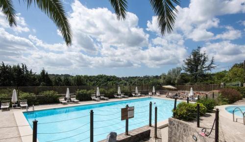 Happy Village - image 4