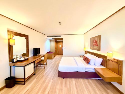 room detail thumbnail 1