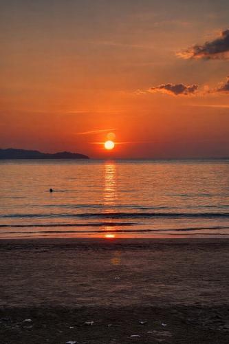 Pakmeng BEACH Resort