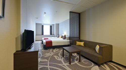 room detail thumbnail 1