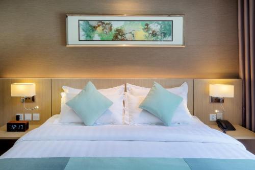Suite, balcony