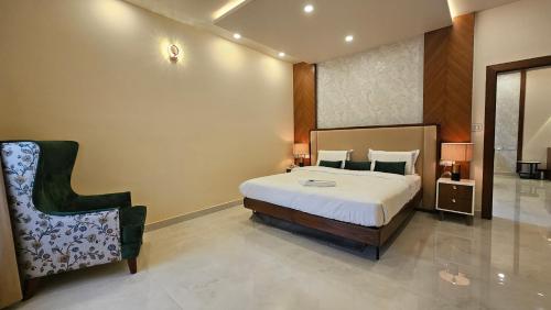 Stellar 23 Resort in Mullur