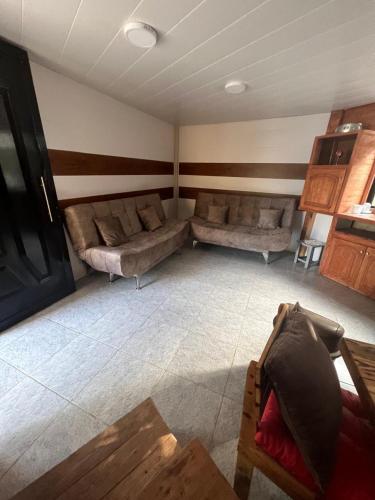 Cozy chalet With Mountain View in Ghalboun