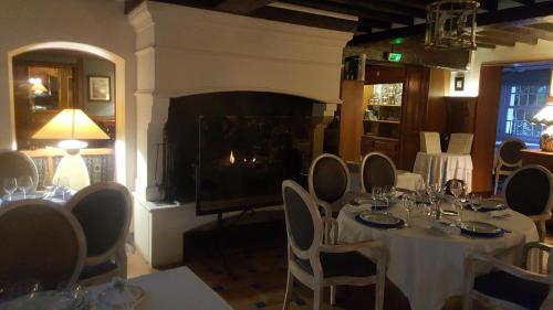 Létesítmények, LOGIS - Hôtel & Restaurant Le Gonfalon (LOGIS - Hotel & Restaurant Le Gonfalon) in Germigny-l'Évêque