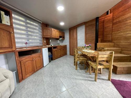 Cozy chalet With Mountain View in Ghalboun