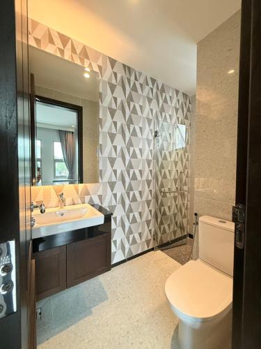 Luxury house for rent near Suvarnabhumi Airport - image 12