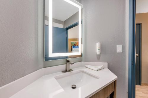 Motel 6-Ruidoso NM - image 7