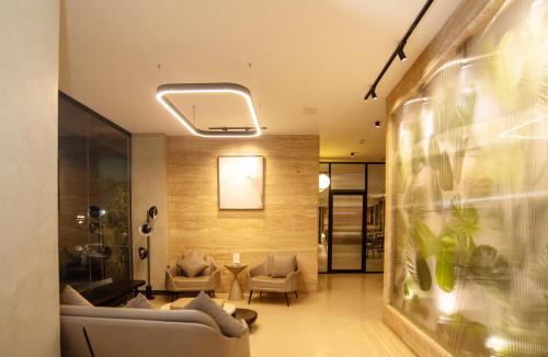 ล็อบบี้, Zesora Nathia Gali in นาเทียคาลี