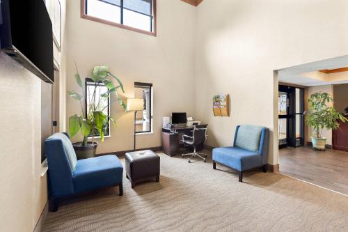 Comfort Inn Van Wert - image 7