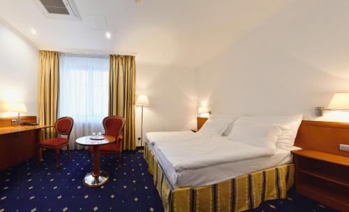 hotel photo