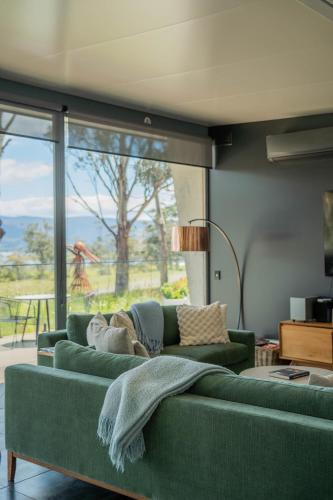 Iekārtas, Bruny Island luxe retreat - Sauna, outdoor bath, sunsets and breathtaking ocean views! in North Bruny
