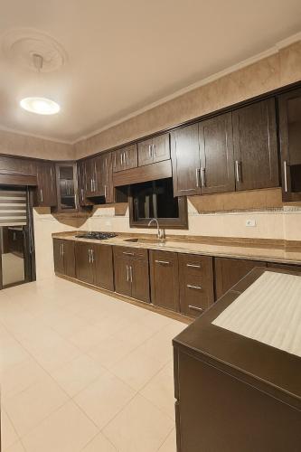 Mdrn Sea View Flat 5 mins Jiyeh & Damour Resorts in Jiyeh