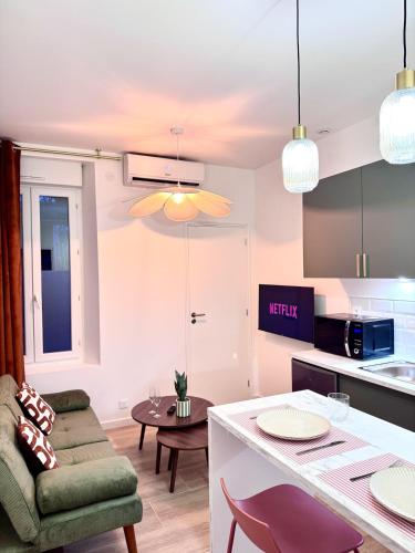 virtuve, T2 Cosy - Proche centre - Stationnement gratuit in Saint-Brice-Courcelles