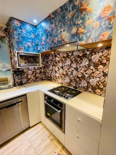Tropical Getaway in Nadi Town with Smart Home - image 2