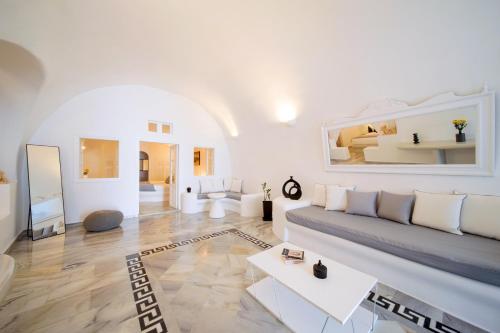 Pegasus Suites & Spa in Imerovigli