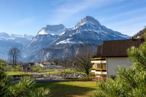 Privates Bergblick-Studio mit Wellness bei Swiss Holiday Park in Morschach, Schweiz
