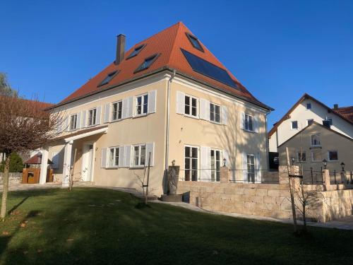 Lichtdurchflutete 65m2 Einliegerwohnung mit großer Südterrasse und Komfort-Bad (Lichtdurchflutete 65m2 Einliegerwohnung mit großer Sudterrasse und Komfort-Bad) in Gutenzell-Hurbel