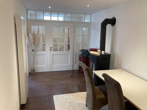 Lichtdurchflutete 65m2 Einliegerwohnung mit großer Südterrasse und Komfort-Bad (Lichtdurchflutete 65m2 Einliegerwohnung mit großer Sudterrasse und Komfort-Bad) in Gutenzell-Hurbel