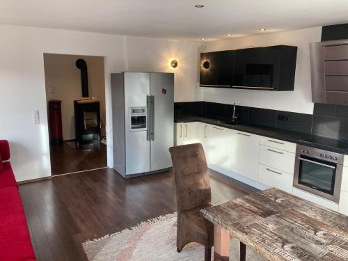 Lichtdurchflutete 65m2 Einliegerwohnung mit großer Südterrasse und Komfort-Bad (Lichtdurchflutete 65m2 Einliegerwohnung mit großer Sudterrasse und Komfort-Bad) in Gutenzell-Hurbel