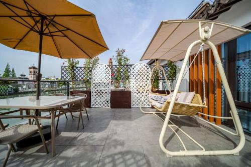 Balcony/terrace, Shanghai Chenmao Resort (Zhujiajiao Branch) in Qingpu and Zhujiajiao