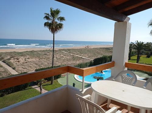 2 bedrooms, 4 beds