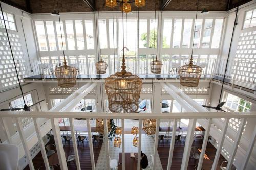 ทัศนียภาพภายนอกโรงแรม, แมมมอธ คาเฟ่ แอนด์ โฮสเทล ลำปาง (Memmoth Cafe & Hostel in Lampang) in ลำปาง