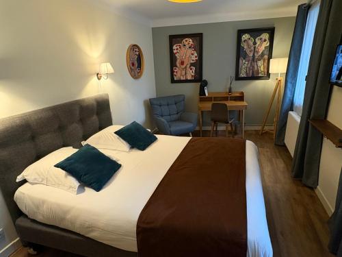 room detail thumbnail 1