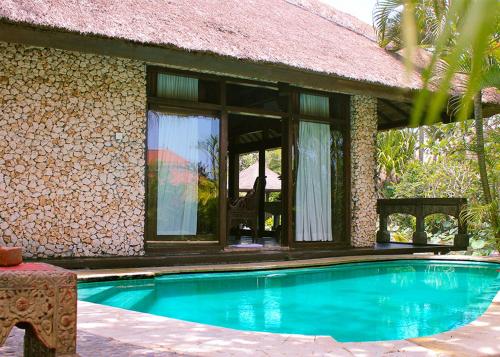 Innhibido Island Resort