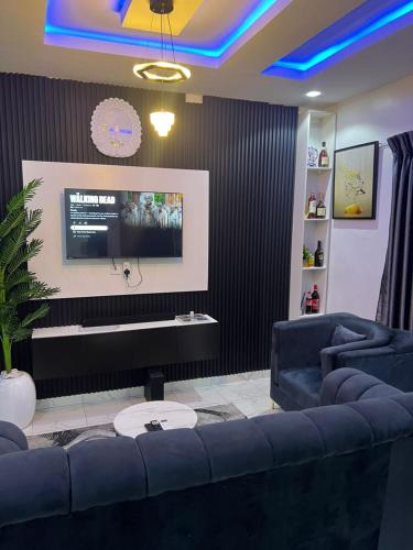 One Bedroom Platinum Apartment – khách sạn tại Akowonjo