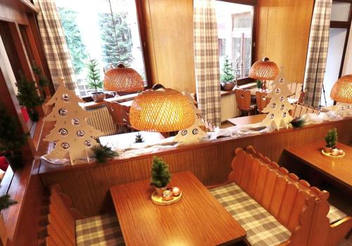 Restaurant, Haus im Herrengrund in Schollbrunn