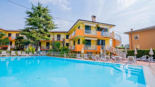 Úszómedence, Hotel Al Pescador in Lazise