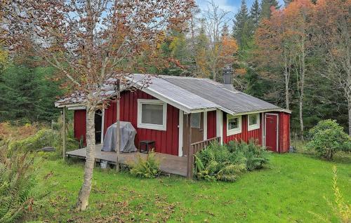 Фасада на хотела, 1 Bedroom Awesome Home In Boxholm in Boxholm
