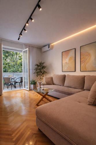 Central Cozy Apartment at Gastro District, Skopje
