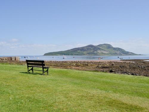 Hotelli välisilme, Ivybank Cottage in Lamlash