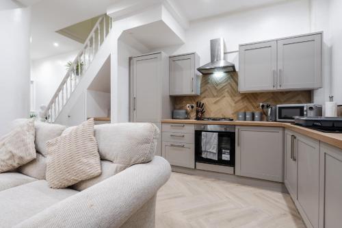 Modern house - Free parking - 2x bathrooms in Edge Hill