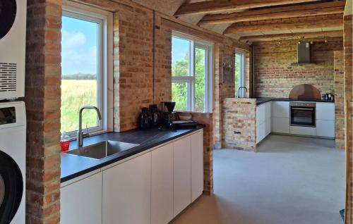 virtuve, 3 Bedroom Amazing Home In Erslev in Vester Jolby