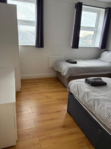 Victory House - image 12