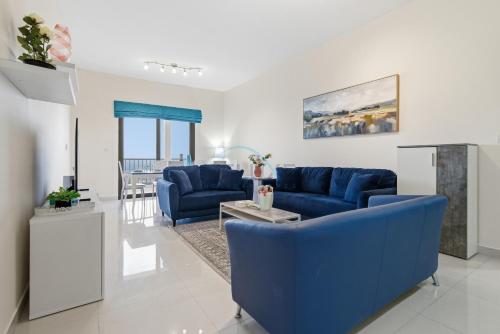 3BR Oceanfront Haven with Mesmerizing Sea View Near Pristine Beach and Campsite, Mina Al Fajer B , F – khách sạn tại Dibba