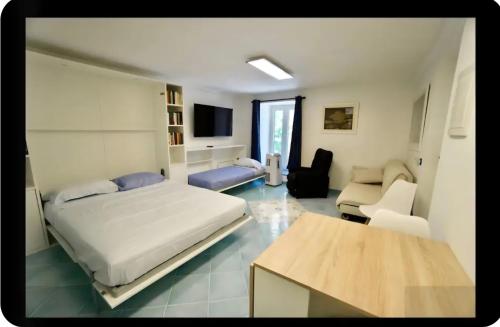 Jack Apartment Ischia Ponte - Tap to explore photos