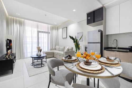 Stylish 1BR Apartment Near Silicon Mall & Airport in Dubai Silicon Oasis