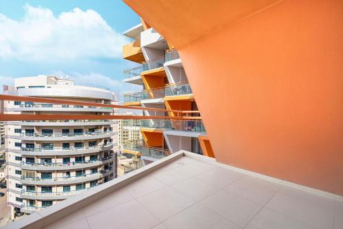 Stylish 1BR Apartment Near Silicon Mall & Airport in Dubai Silicon Oasis