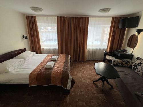 Shared lounge/TV area, Dorell Hotel in Tallinn