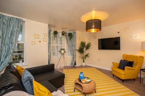 設施, Group-Friendly 4-Bedroom House Near Nottingham Arboretum & Castle in 拉德福德