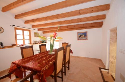 House Sant Jaume - image 8