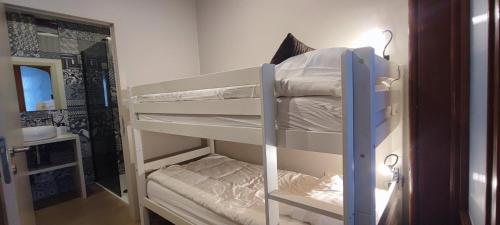 B&B Charles Cabour 2