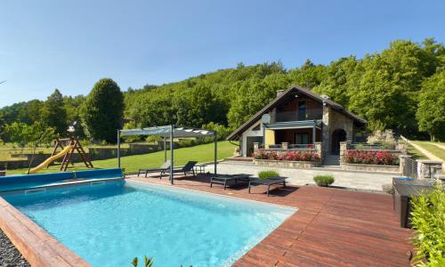 Liko Diko holiday home - peaceful wellness retreat in nature in Klanac