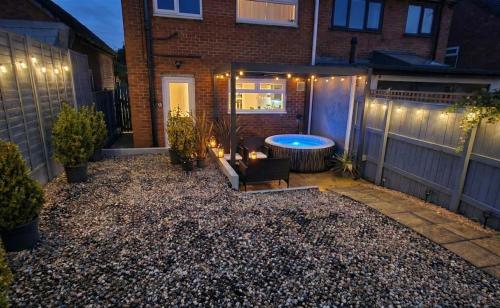 Private Hot Tub Stylish Home on Exmoor Edge in 蒂芙頓