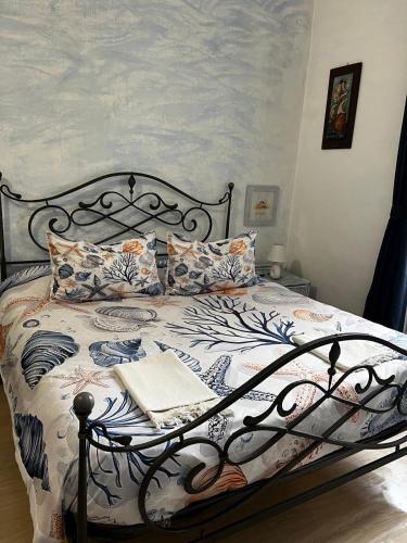 The Sea Flower appartamento con giardino e garage auto incluso