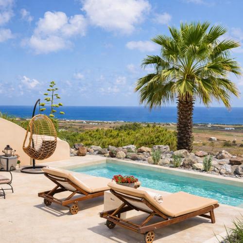 Pink Freud Villas Santorini - Santorini